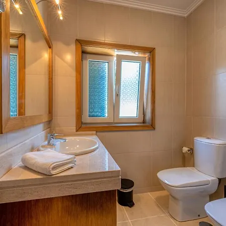 Central Suites Arouca Арока
