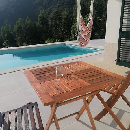 Central Suites Arouca منزل ريفي اروكا