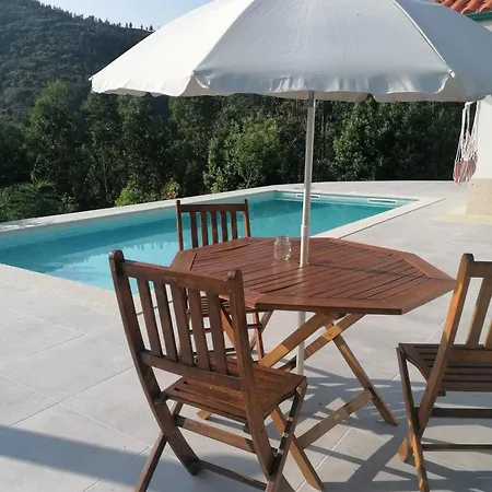 Central Suites Arouca Landhaus