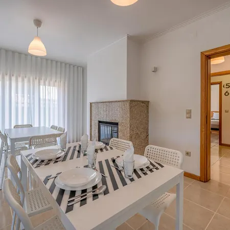 Central Suites Arouca Arouca