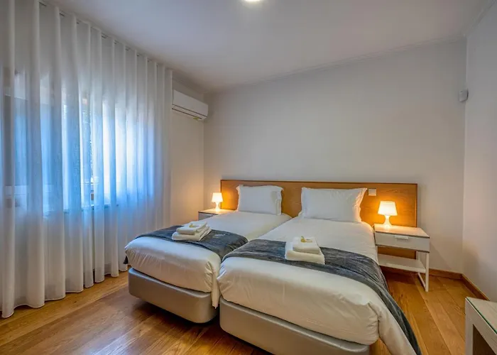 Landsted Central Suites Arouca Arouca