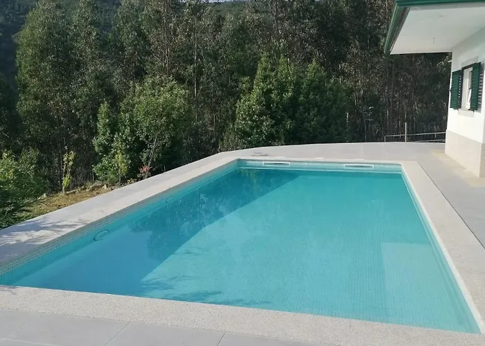 Landsted Central Suites Arouca Arouca